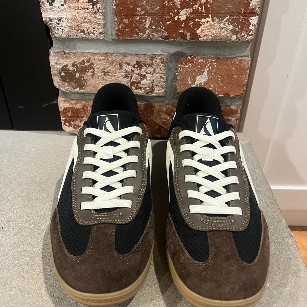 Skechers Slip ins Brown Suede Sneakers
